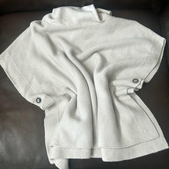 NWT Made in Italy Belle France Old Money Style Pullover Poncho Sweater Cardigan - Picture 5 of 12